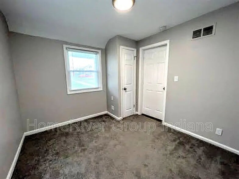 Building Photo - 226 Clay St