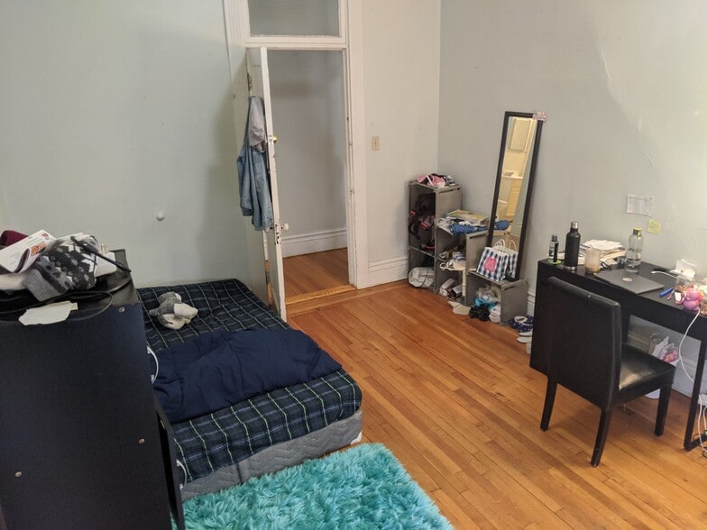 Building Photo - 80 Fenway