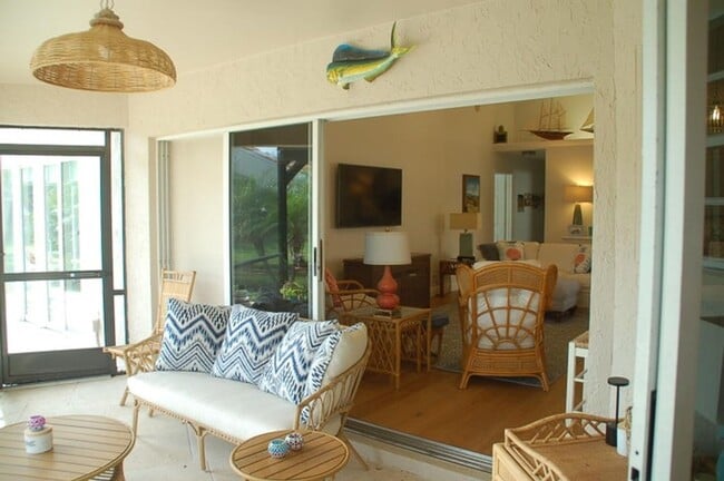 Building Photo - 16450 Riverwind Dr