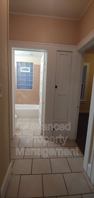 Building Photo - 1425 N 47th St