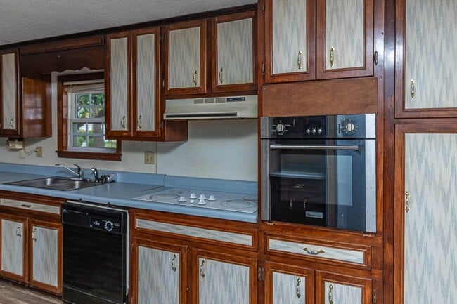 Building Photo - 2 Bedroom 2 Bath Doublewide in Dudley!
