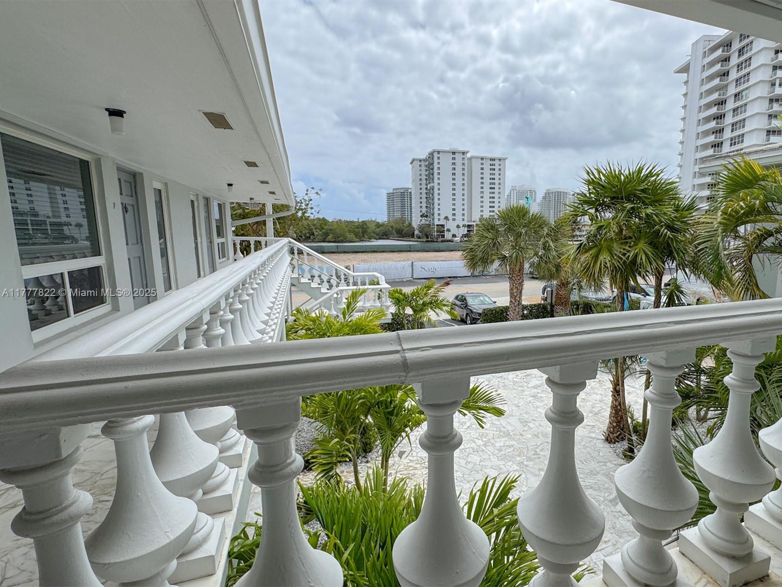 Building Photo - 915 Intracoastal Dr