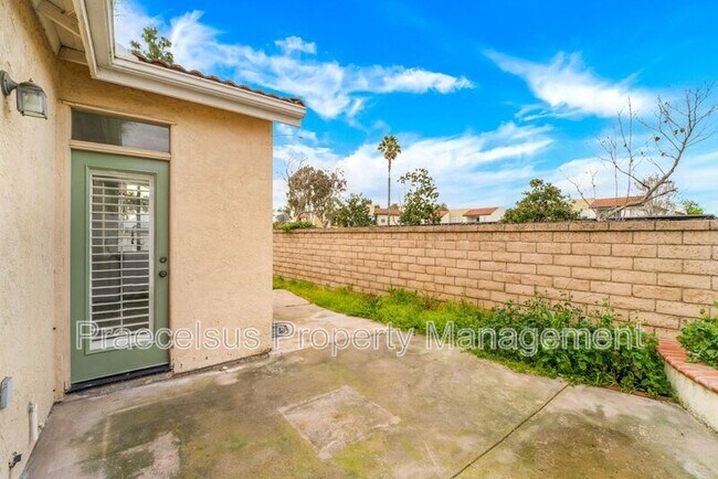 Building Photo - 8265 Gold Coast Dr