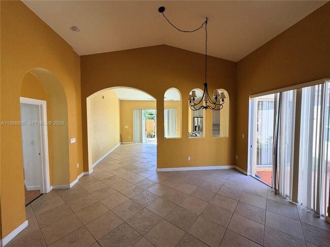 Building Photo - 4110 NE 22nd Ct