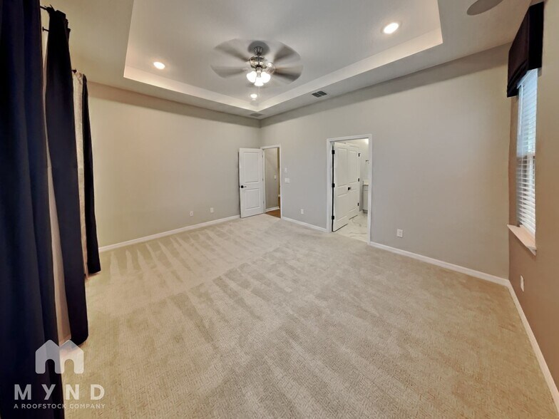 Building Photo - 660 Kimber Ln