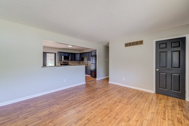 Building Photo - 5311 Grove Ave