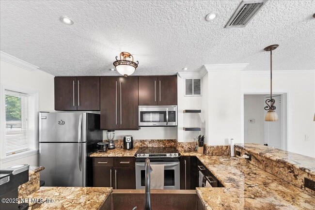 Building Photo - 4817 Kerle St