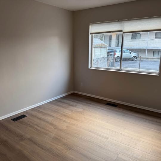 Building Photo - 339 N 400 E