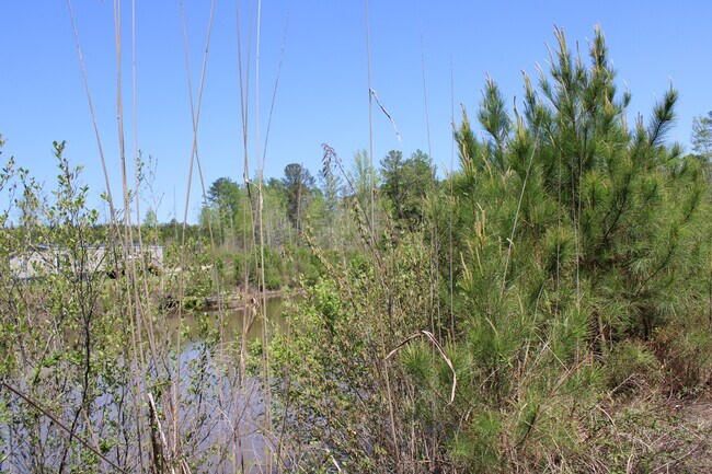 Building Photo - 818 W Grantville Rd