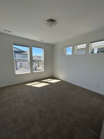 Building Photo - 17147 W 11th Ave