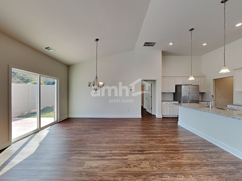 Building Photo - 2008 Beaver Farm Ln