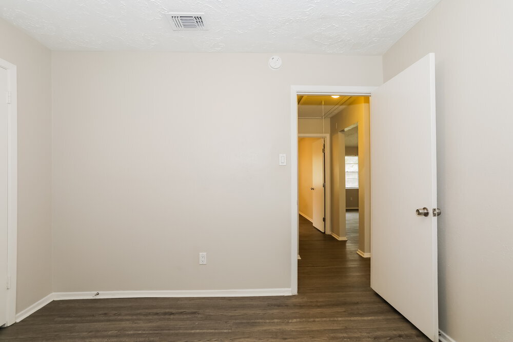 Building Photo - 7318 Sunlight Ln