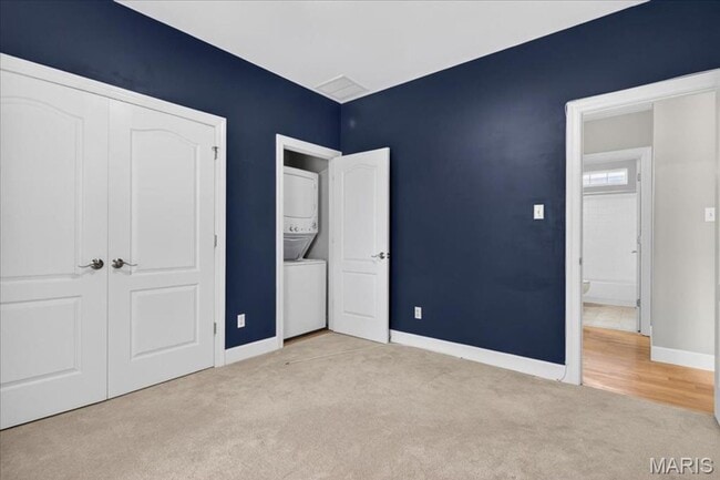 Building Photo - Welcome home to this bright and inviting 2-bedroom, 2-bathroom apartment on the second floor at 7...