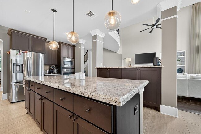 Building Photo - 30148 Southern Sky Dr