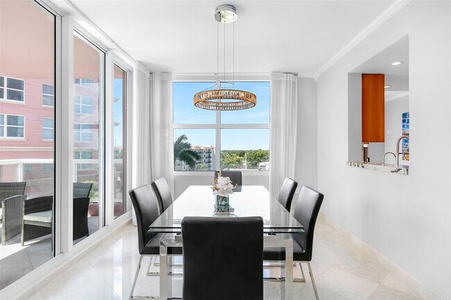 Building Photo - 2110 N Ocean Blvd