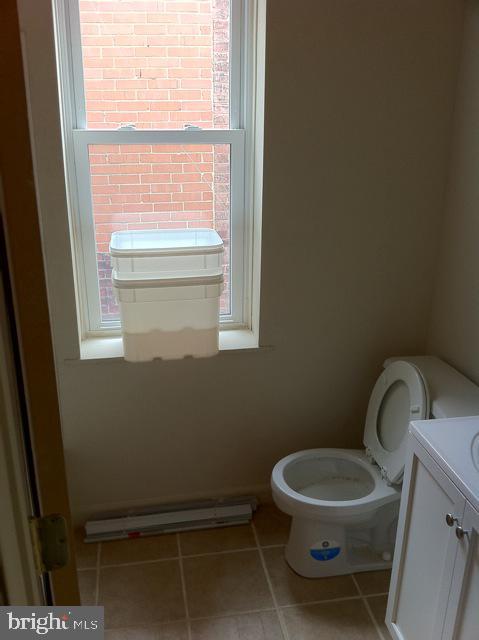 Building Photo - 1438 Snyder Ave