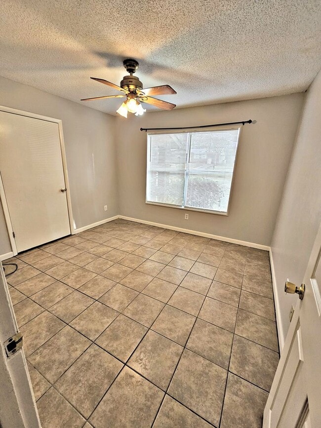 Building Photo - HOUSE FOR RENT - DECATUR SW