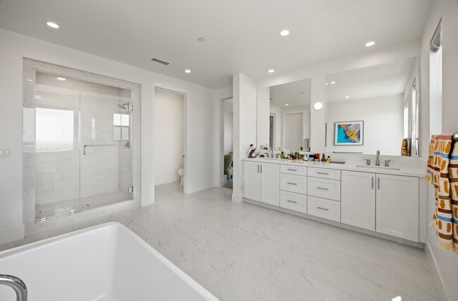 Building Photo - 135 Oakstone