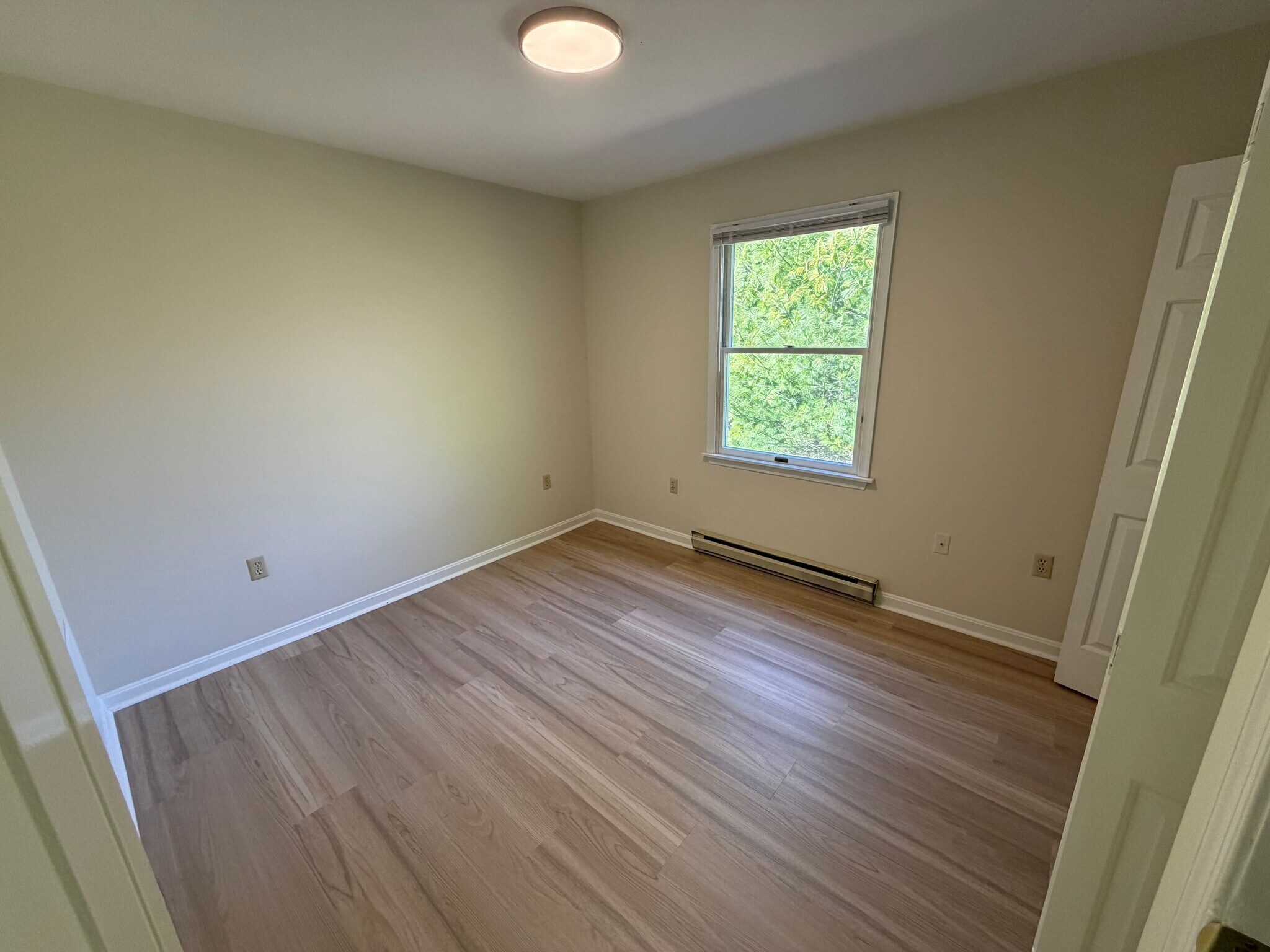 Second Bedroom - 104 E Poplar St