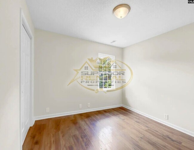 Building Photo - 124 Pickwick Dr
