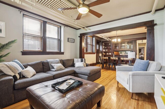 Building Photo - 3006 W 44th St