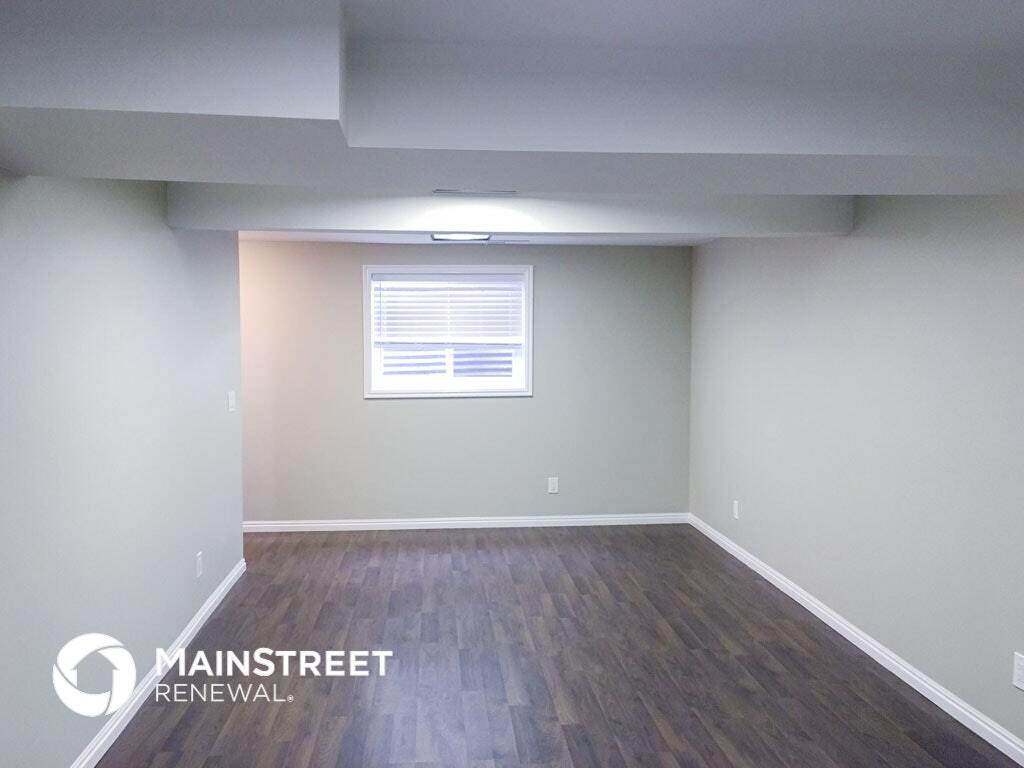 Building Photo - 938 S 200 E