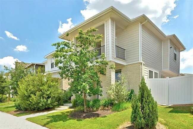 Building Photo - 8004 Lennon Dr