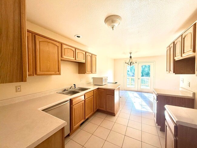 Building Photo - 10 Pontotoc Trail