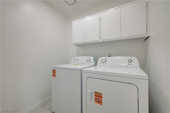 Building Photo - 313 Crosswind Way