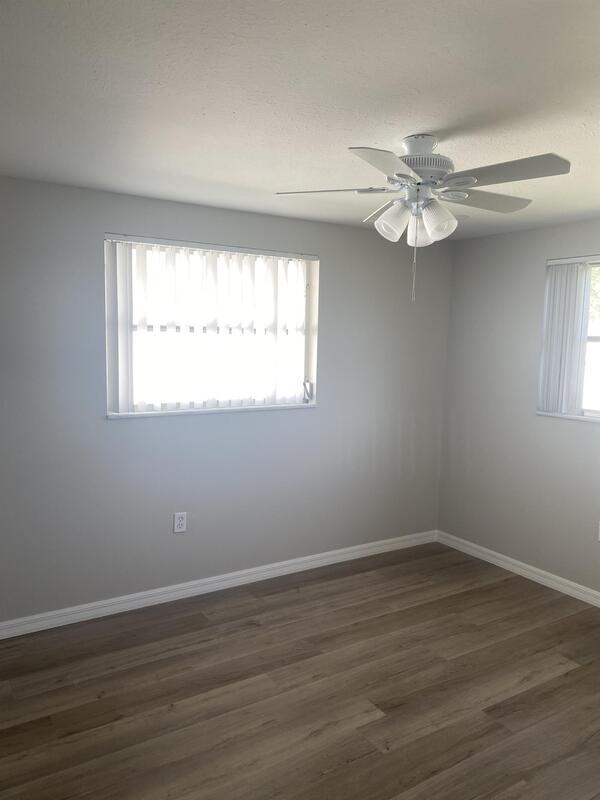 Building Photo - 5308 S Lockwood Ridge Rd