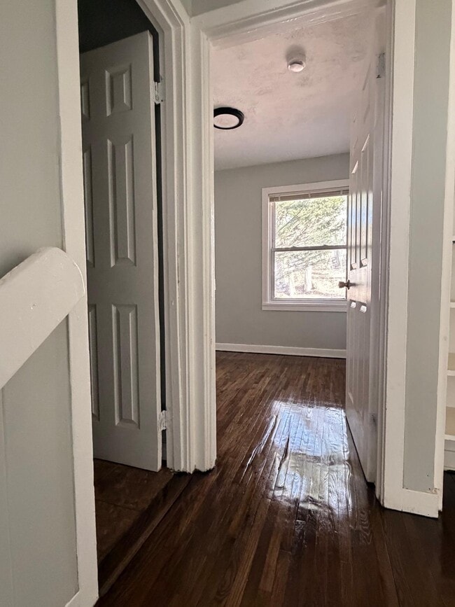 Building Photo - 71 Rock Creek Rd