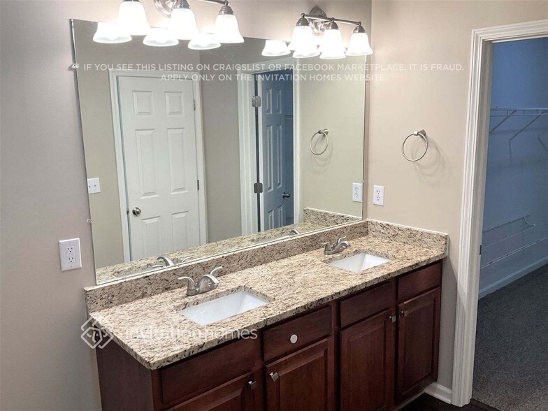 Building Photo - 2082 Craver Meadows Dr