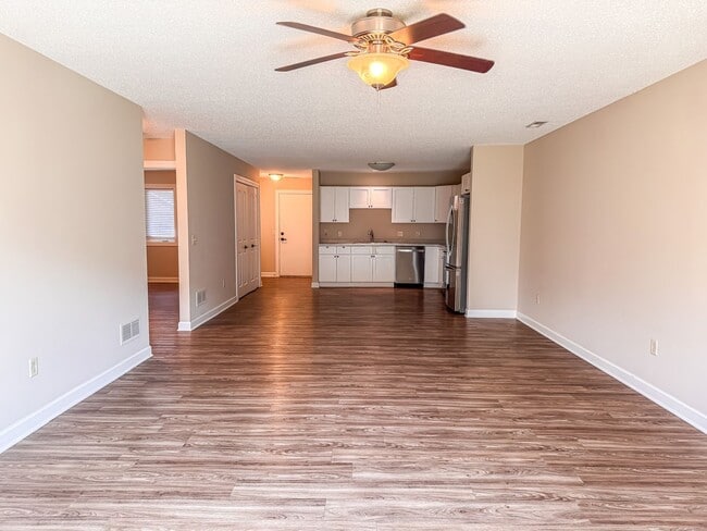 Building Photo - 1627 Gunston Dr