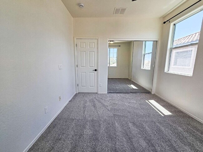 Building Photo - 1311 E Marcella Ln
