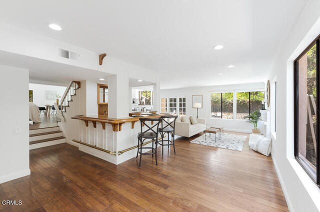 Building Photo - 4035 Cliffrose Ave