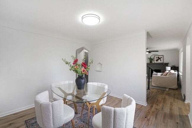 Building Photo - Stunning 3 bedroom home in Duquesne availa...