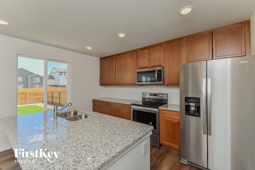 Building Photo - 6943 Akela Ln