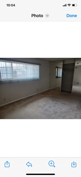 Building Photo - 291 E Rienstra St