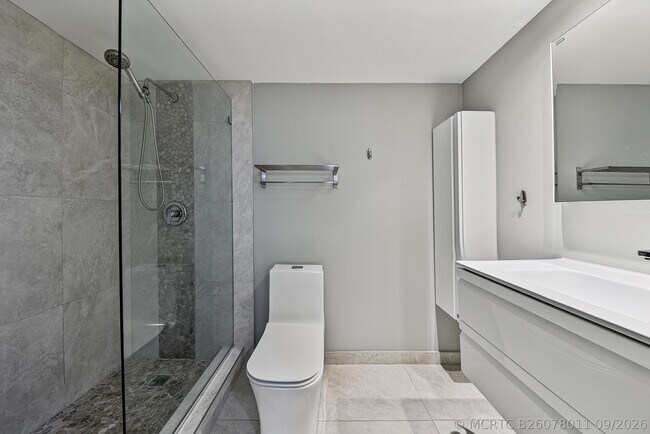 Building Photo - 4000 Cypress Grove Way