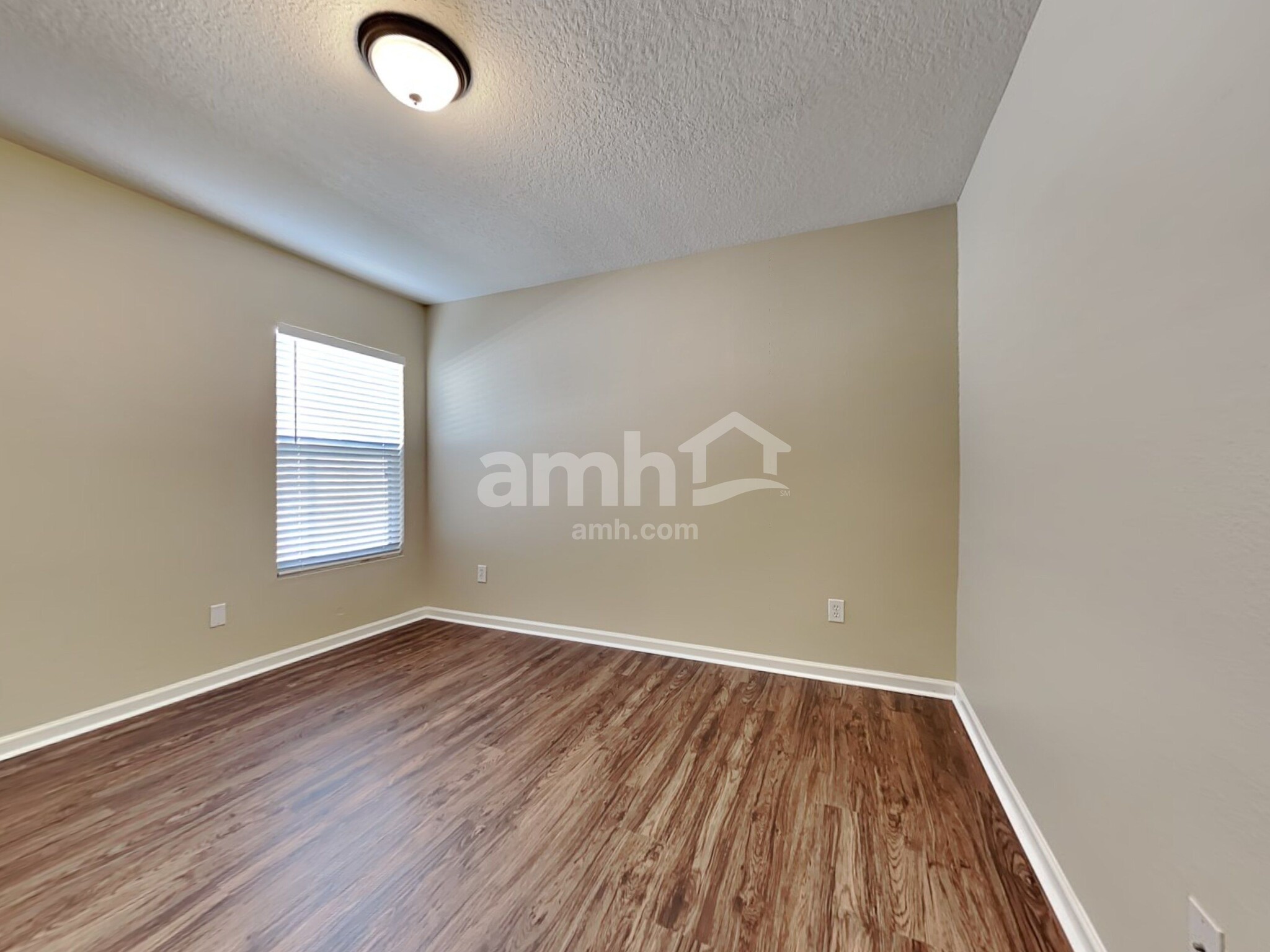 Building Photo - 1927 River Rock Rd