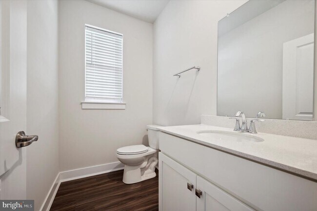 Building Photo - 127A Annapolis St