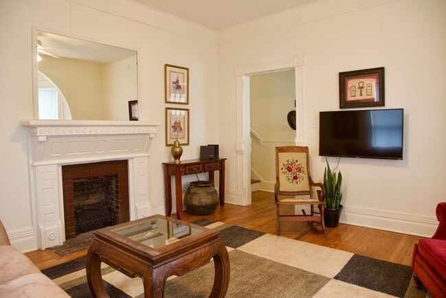 Building Photo - Stunning Furnished Historic Renovation in ...