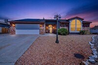 Building Photo - 2413 Agua Fria Dr NE