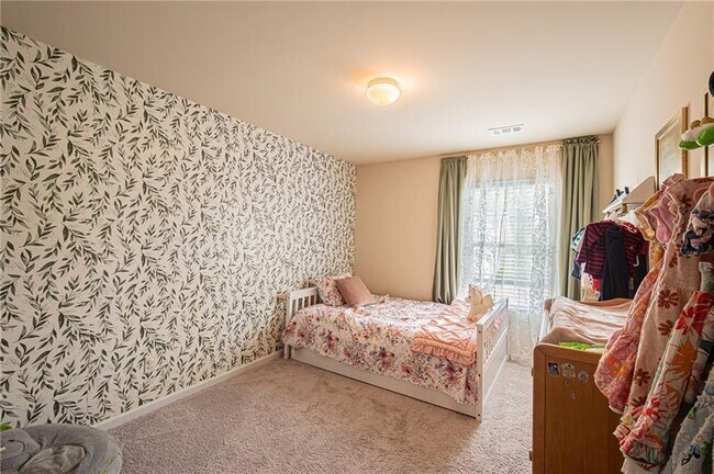 Building Photo - 305 Thimbleberry Dr