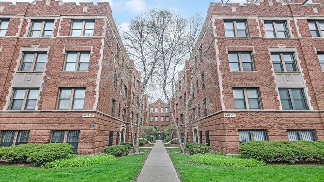 Primary Photo - Stylish 2 Bed / 2 Bath Condo in Historic K...