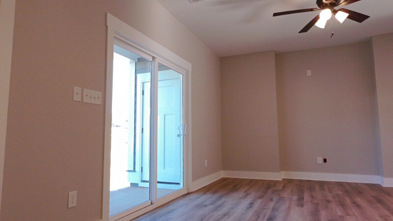 Building Photo - 233 Pineneedle Rd