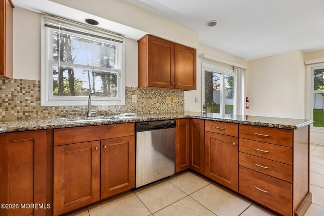 Building Photo - 157 Northampton Dr