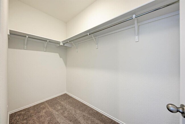 Building Photo - 1636 River Plateau Dr