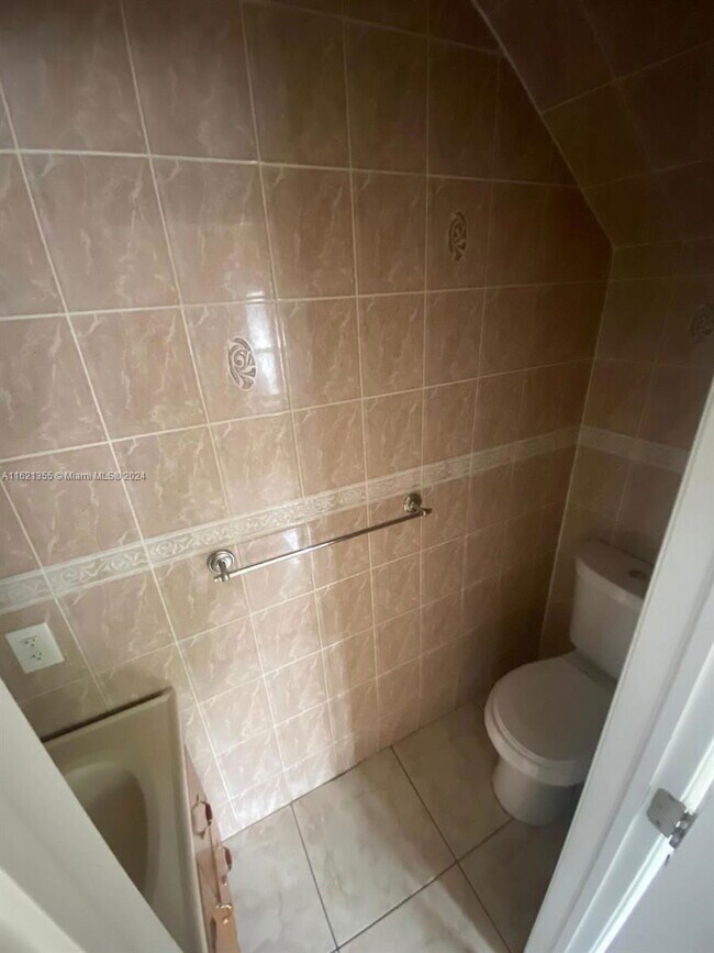 Building Photo - 4100 W 14th Ave