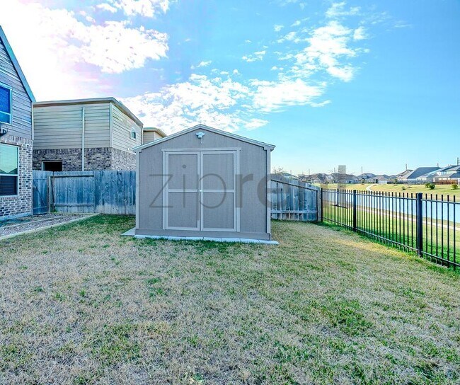 Building Photo - 23522 Persimmon Crk Ln